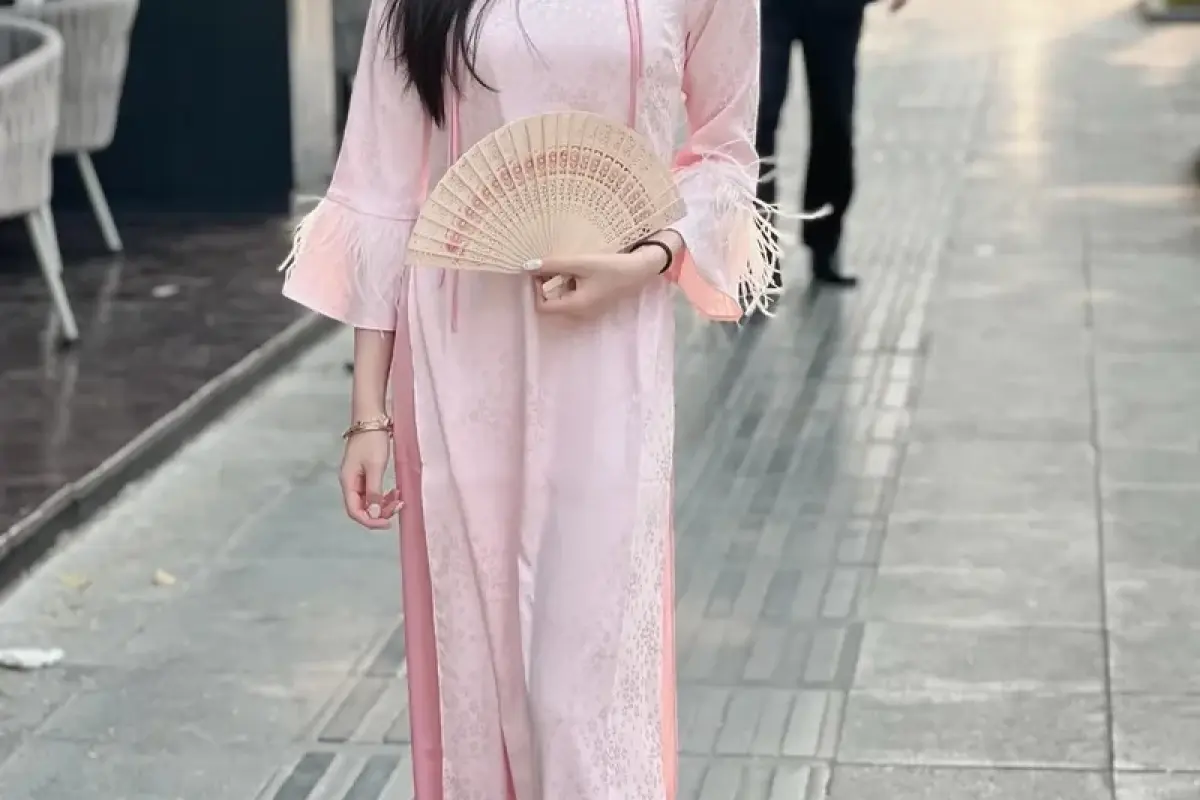 Tổng hợp ảnh áo dài cách tân lụa cao cấp dẫn đầu xu hướng