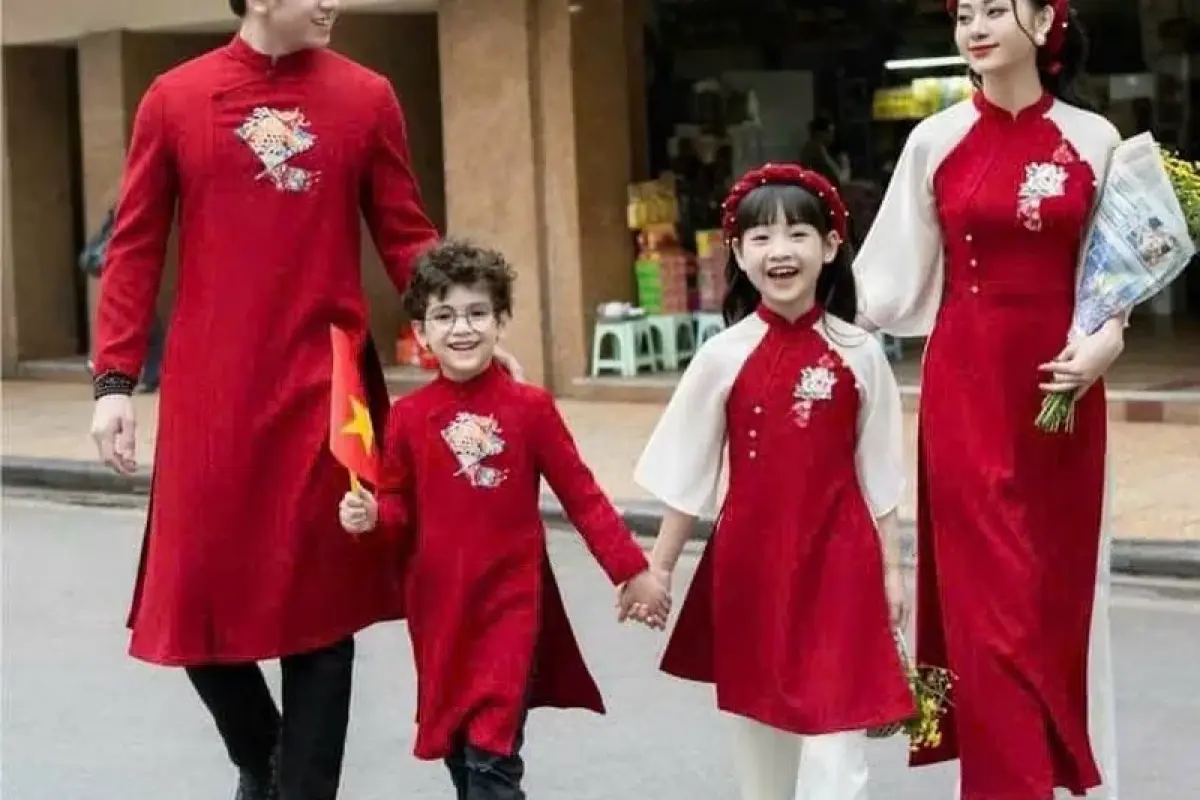 Bộ sưu tập các mẫu ảnh áo dài gia đình truyền thống độc đáo