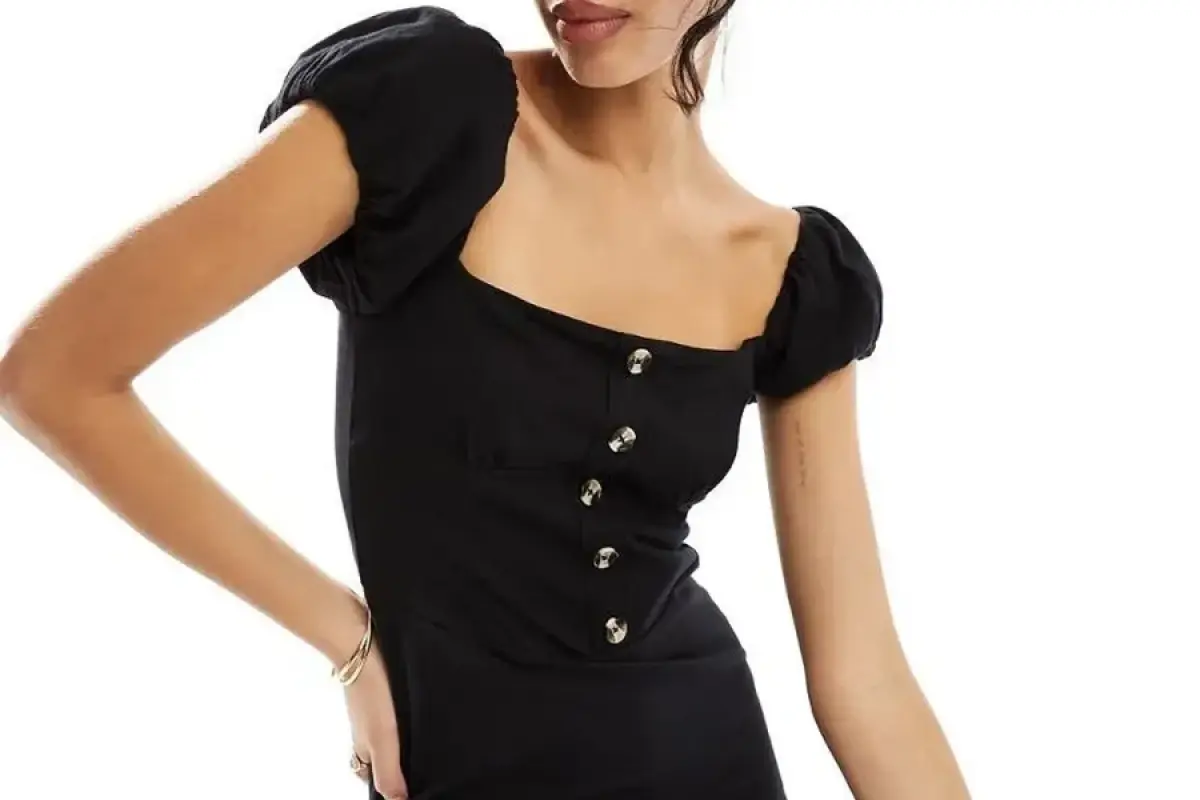 189+ Mẫu đầm cổ vuông đẹp tinh tế cho nàng hiện đại