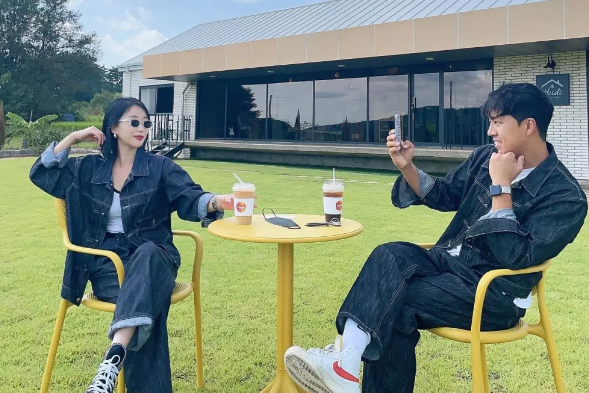 99+ Hình ảnh đồ đôi denim cực hấp dẫn cho cặp đôi cá tính