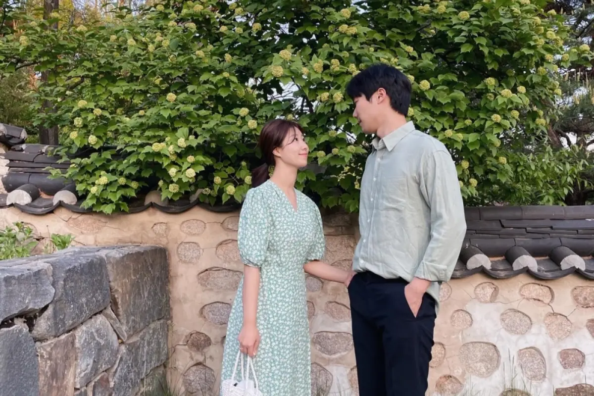 35+ Hình ảnh đồ đôi tết màu xanh rạng rỡ đón lộc đầu xuân