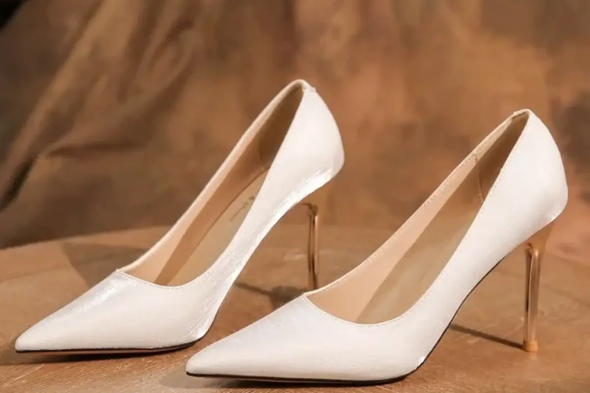 72+ mẫu giày cao gót mũi nhọn sang trọng giúp nàng tôn dáng