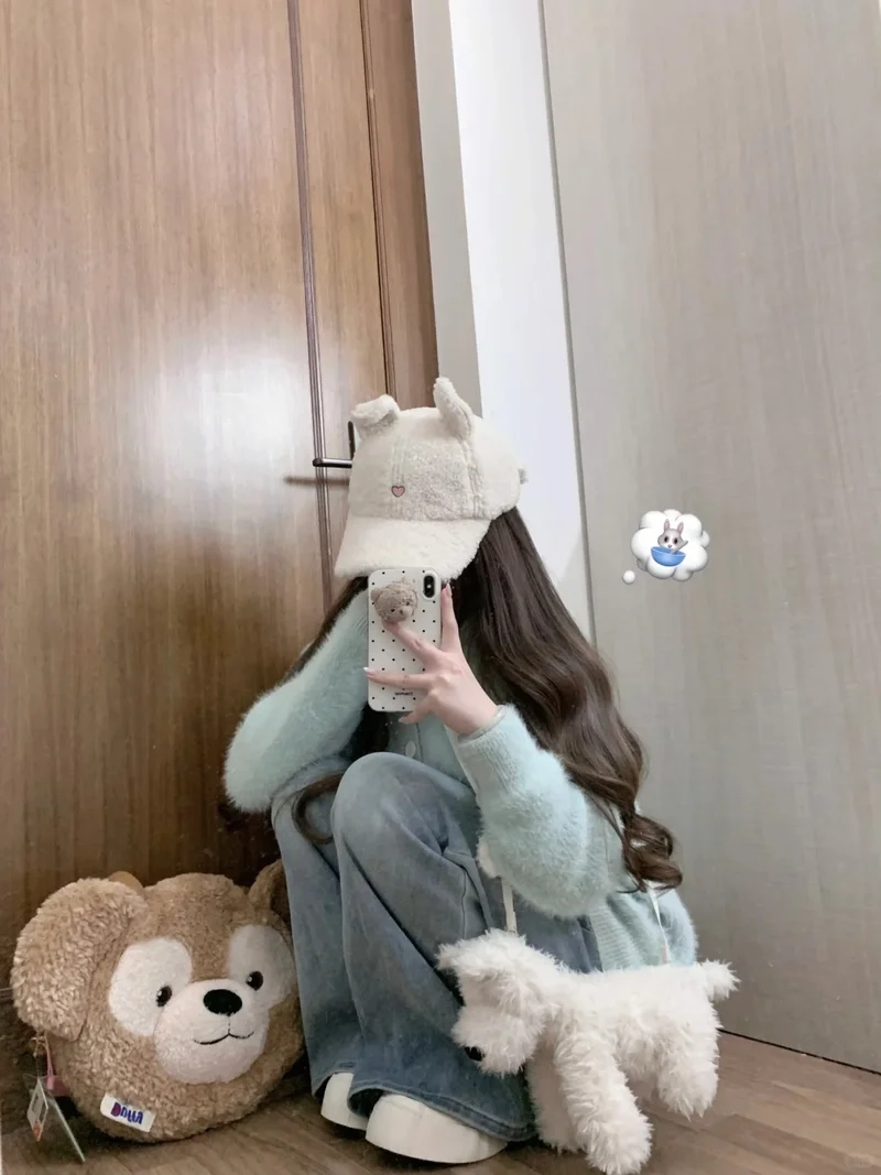 Diện sang trọng với áo cardigan dệt kim cao cấp