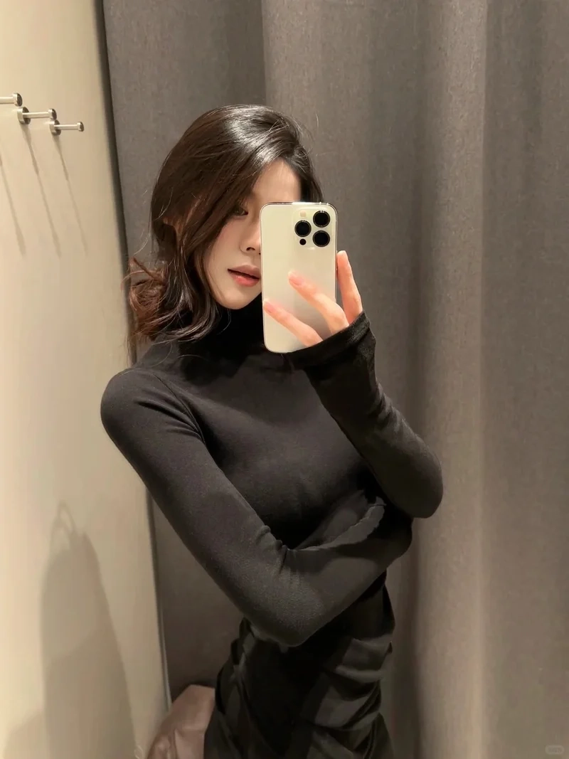 Mềm mại và ấm áp với áo cổ lọ len tăm