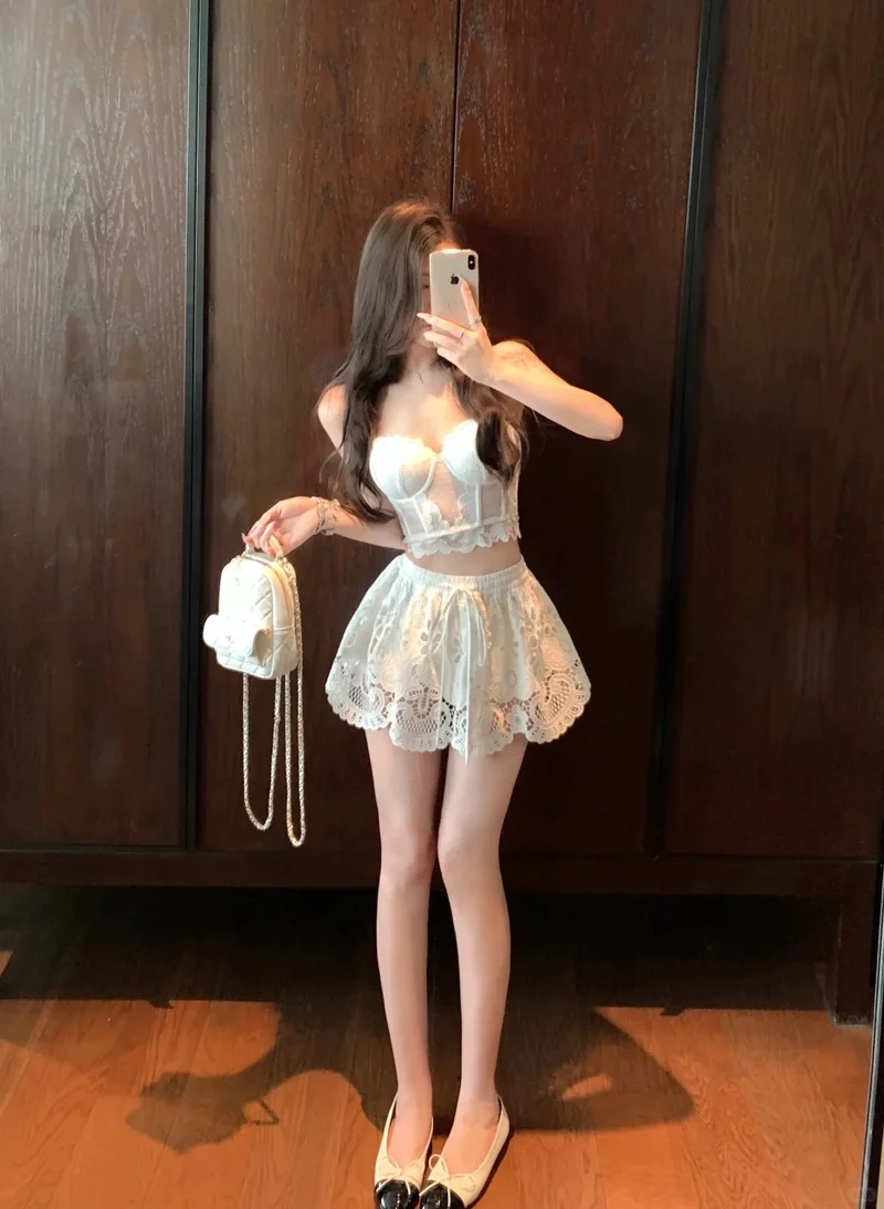 Style Hàn Quốc xinh đẹp với áo corset phong cách Hàn