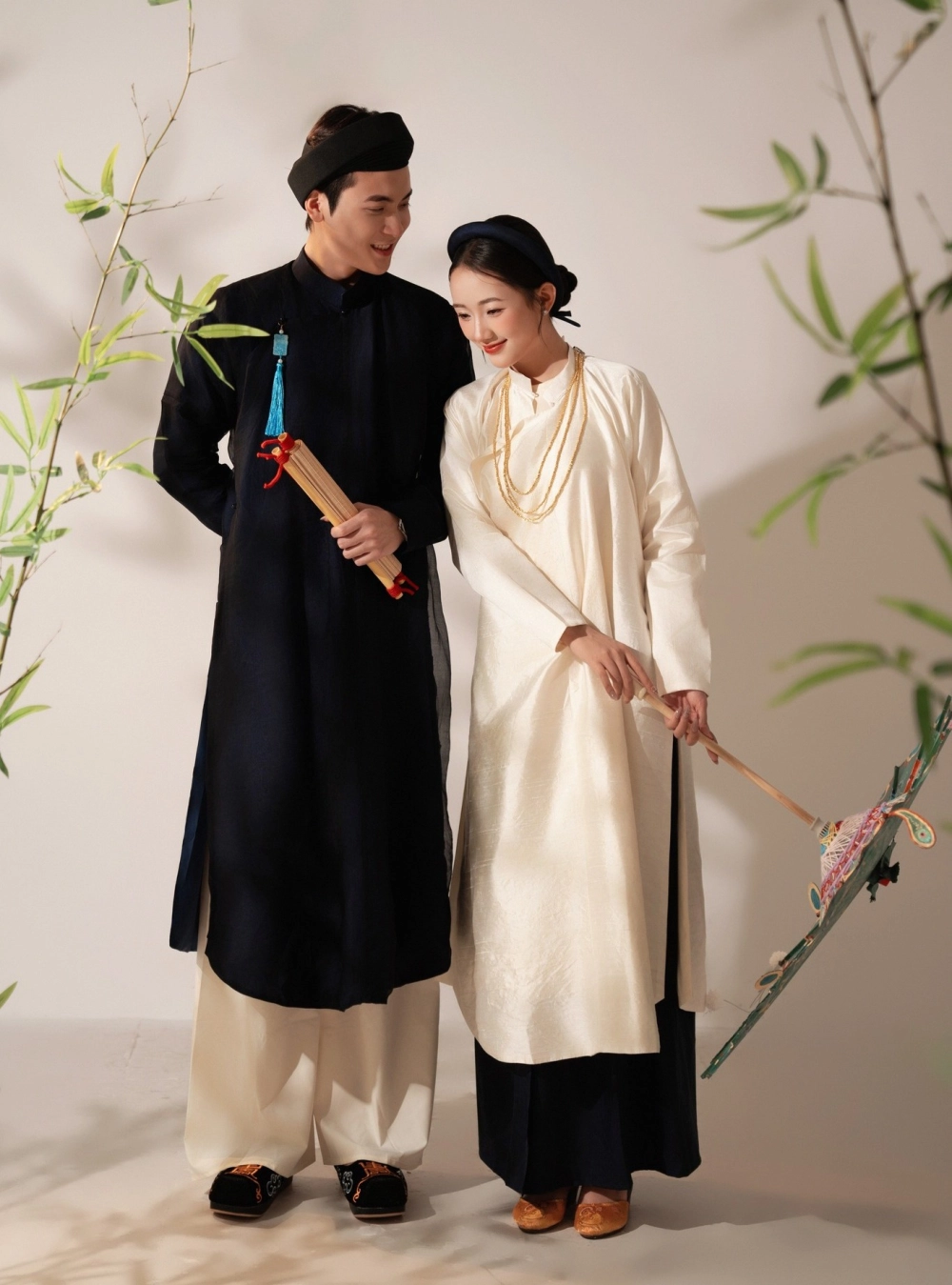 Xu hướng áo dài cặp chụp ảnh cưới mới lạ được yêu thích hiện nay