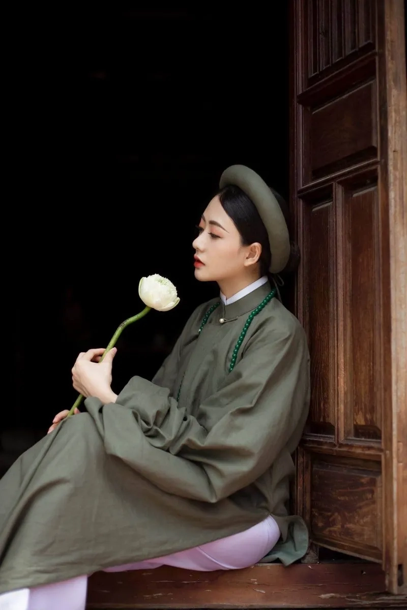 Sân khấu áo dài cổ phục Việt biểu diễn ấn tượng