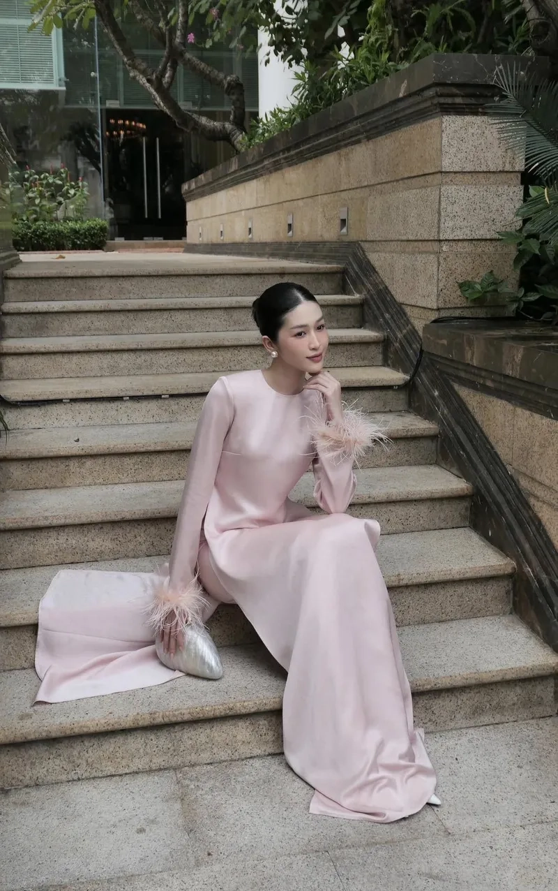 Mẫu áo dài dáng suông cách tân trẻ trung