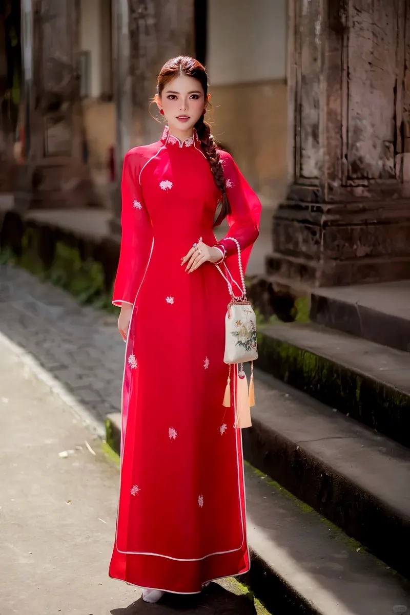 Áo dài dáng suông in họa tiết đầy sức sống