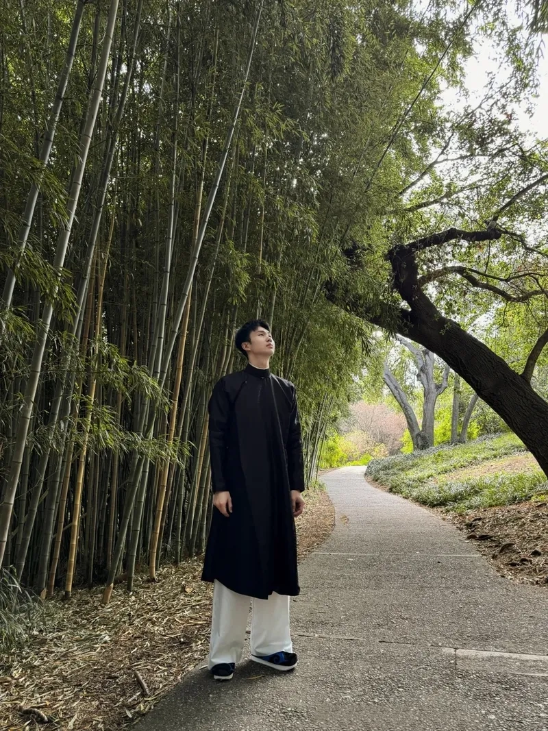 Không khí xuân trọn vẹn với áo dài nam Tết