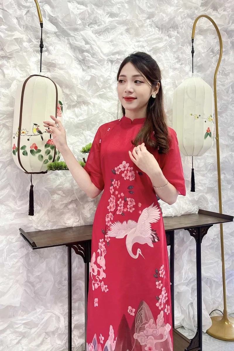 Vẻ thanh mảnh quyến rũ cùng áo dài tay lỡ dáng ôm