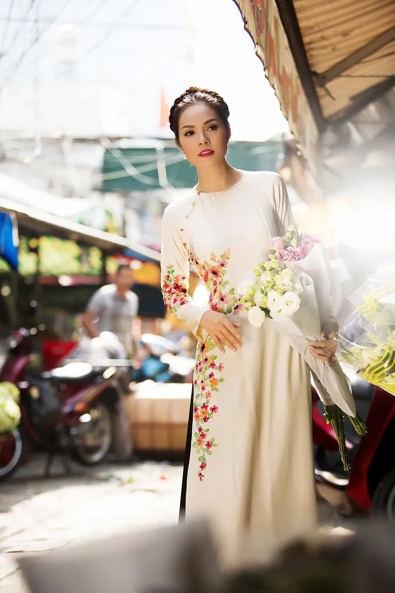 Áo dài trắng chụp ngoại cảnh nổi bật thiên nhiên