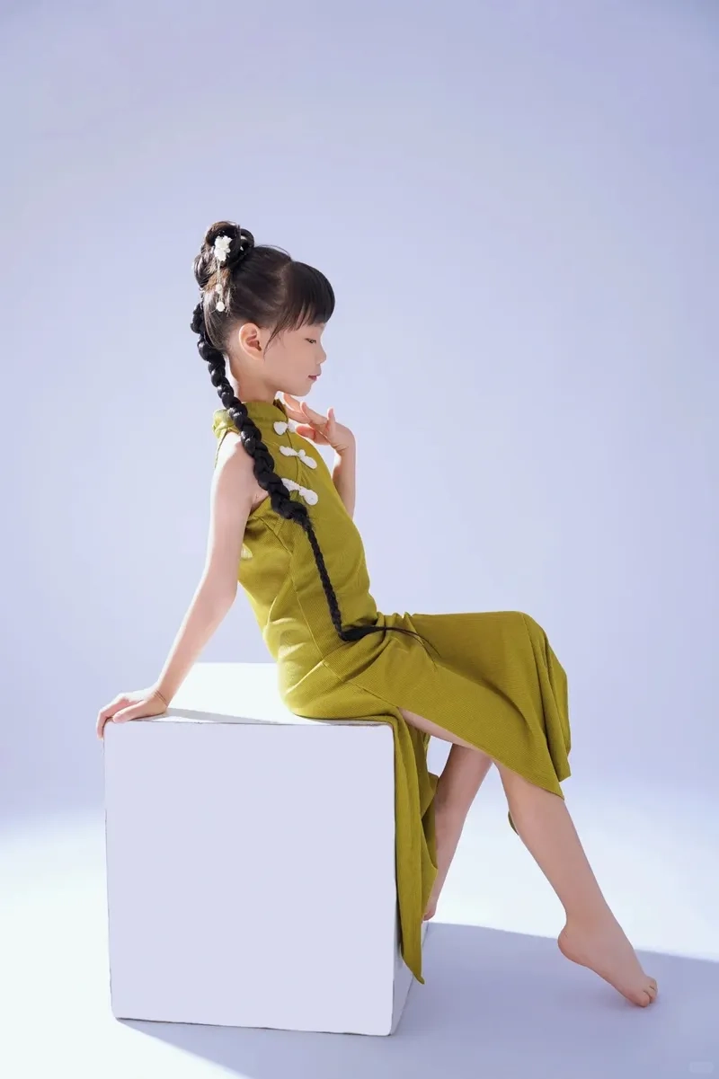 Thiết kế phù hợp áo dài trẻ em cho bé 3 tuổi