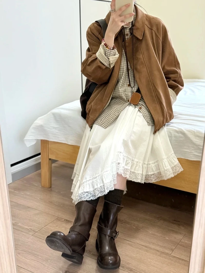 Vận động thoải mái nhờ áo khoác bomber năng động