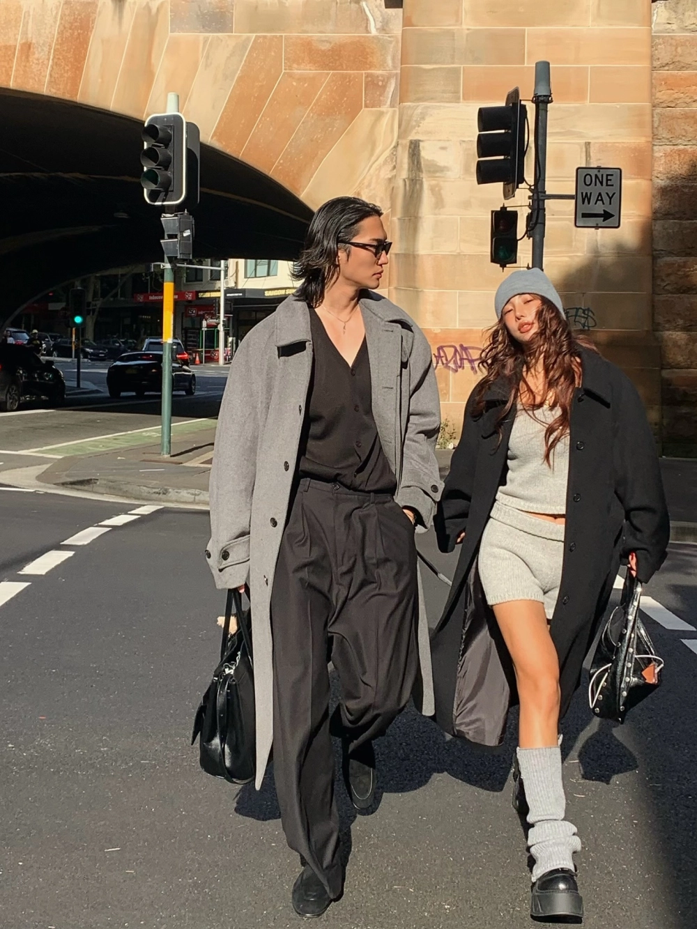 Áo khoác cặp mùa đông local brand in hình họa tiết nổi bật