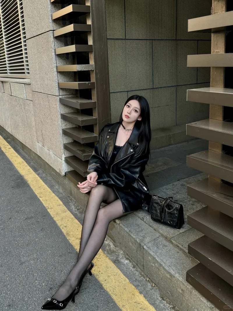 Phong cách street style ấn tượng với áo khoác biker street style