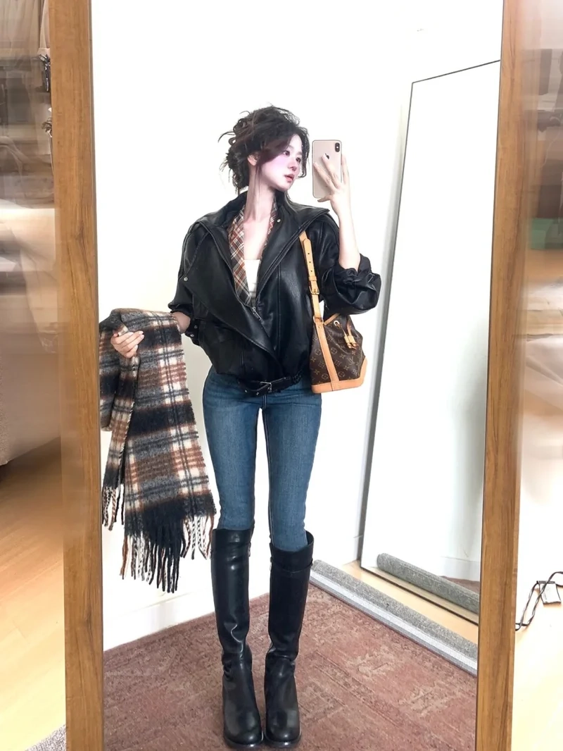 Form chuẩn đẹp mắt cùng áo khoác biker form đẹp