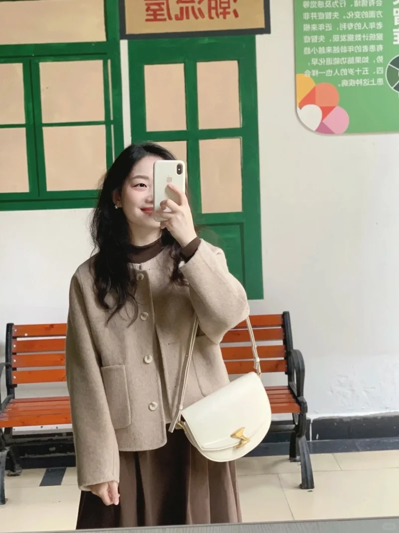 Mix đồ hoàn hảo cùng áo khoác tweed phối đồ