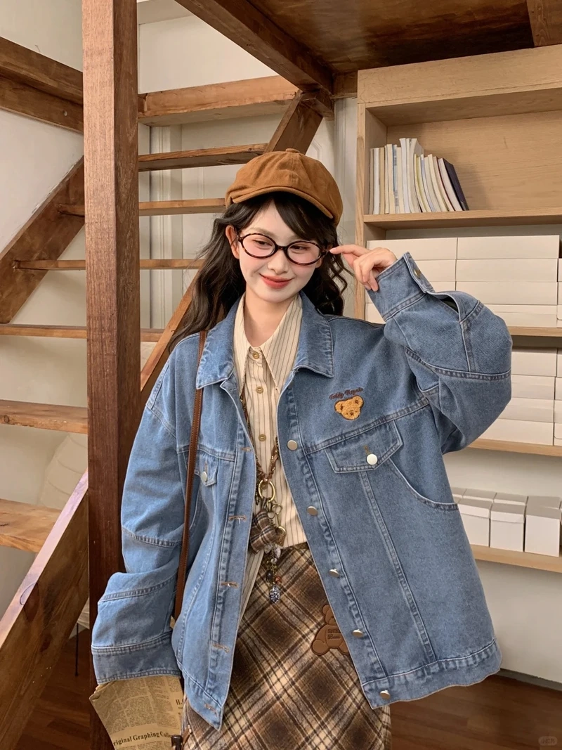 Phong cách đời thường với áo khoác denim chụp lifestyle