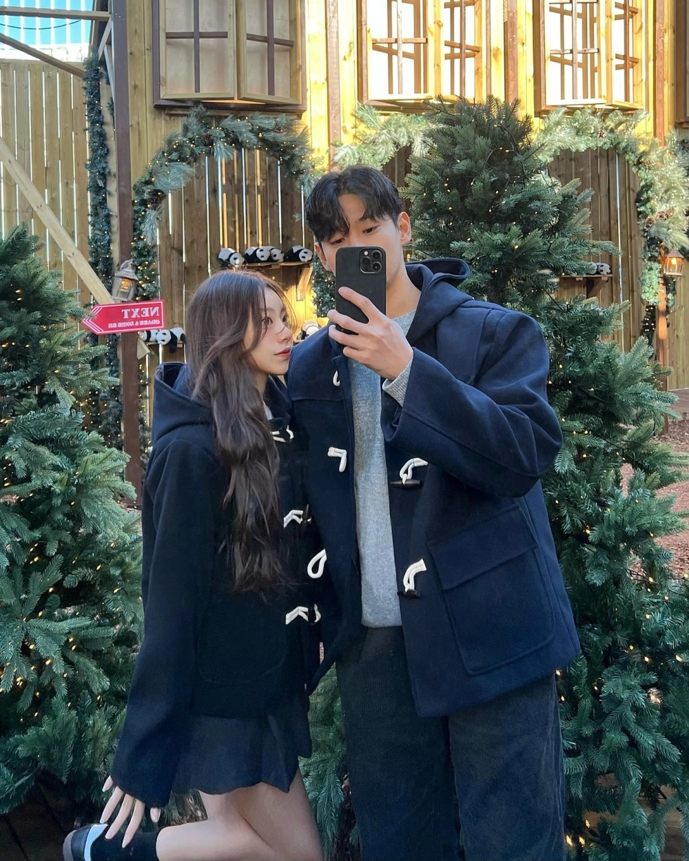 Mẫu áo khoác đôi đẹp tết 2026 họa tiết truyền thống độc đáo