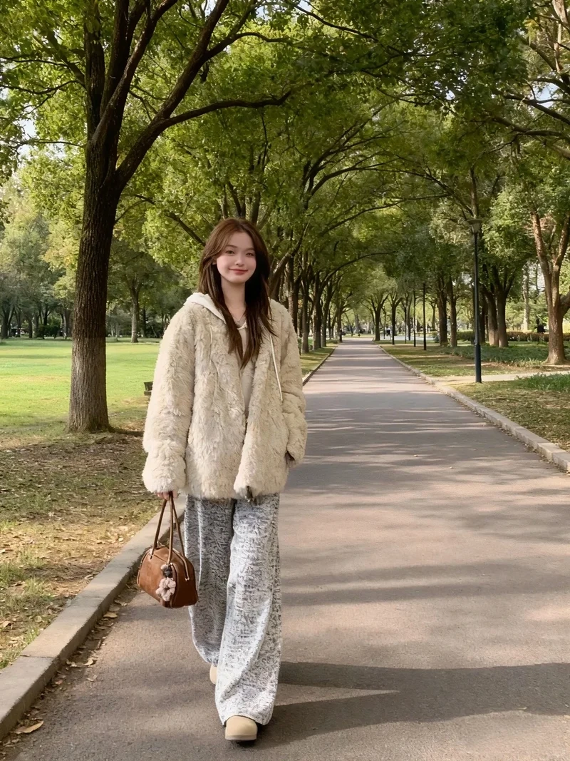 Ấm áp mùa đông với áo khoác lông cừu mùa đông