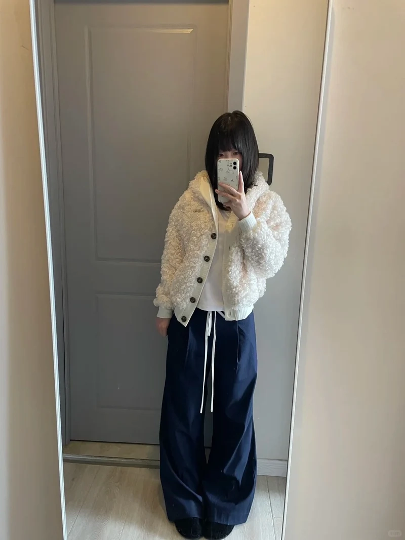 Giữ ấm tối đa với áo khoác lông cừu giữ ấm