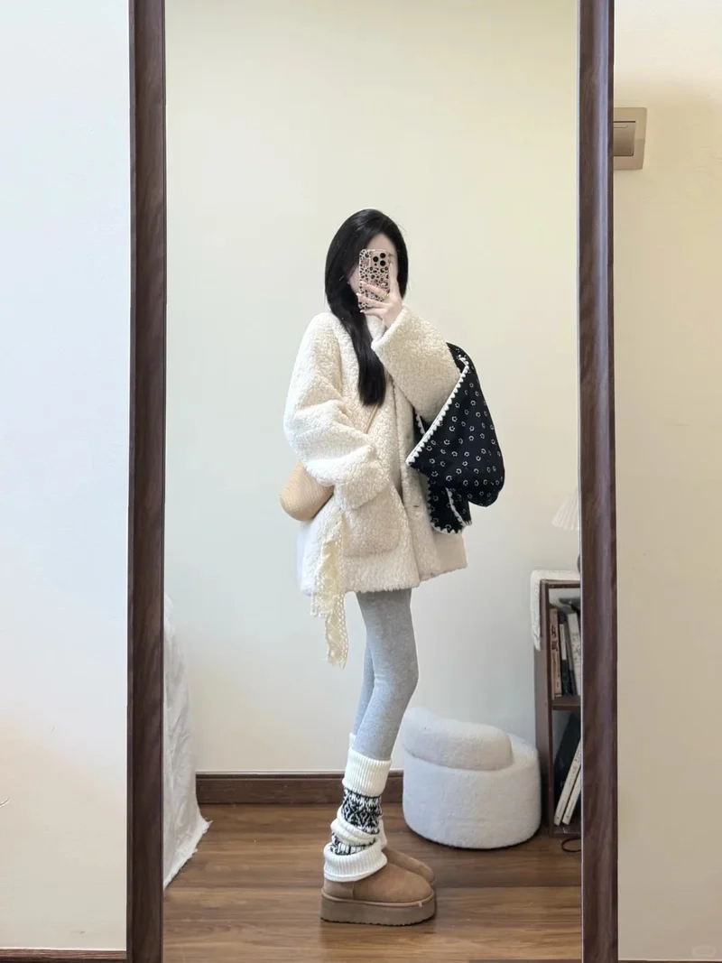 Ảnh đẹp mọi góc với áo khoác lông cừu ảnh đẹp