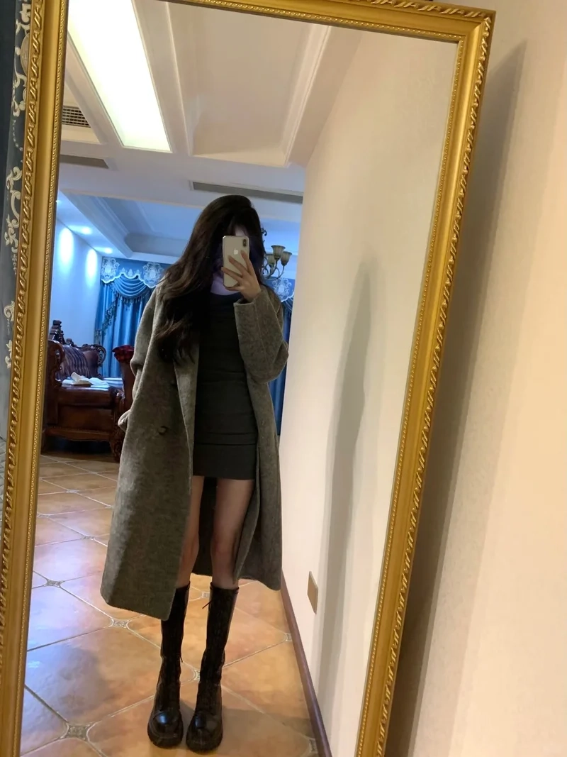 Phong cách Hàn Quốc chuẩn với áo măng tô nữ Hàn Quốc