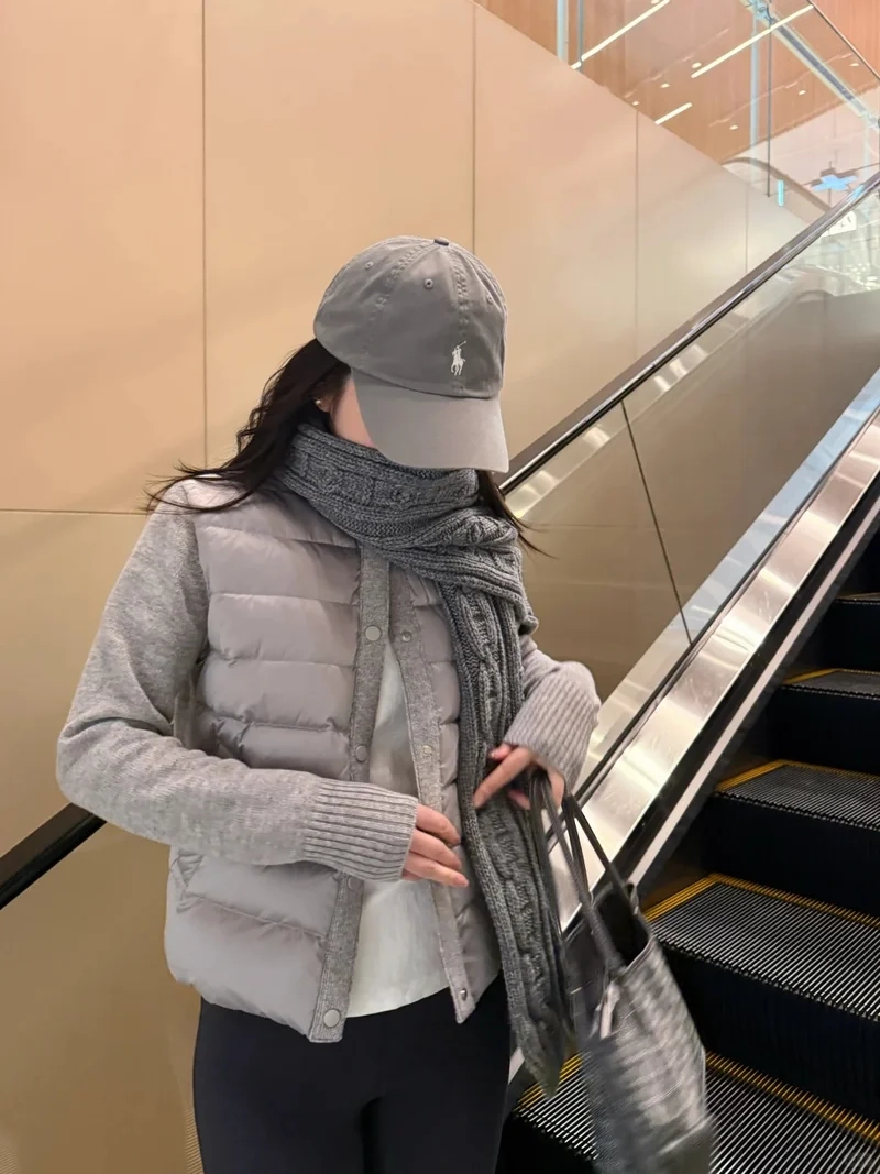 Street style cực chất với áo phao nhẹ street style