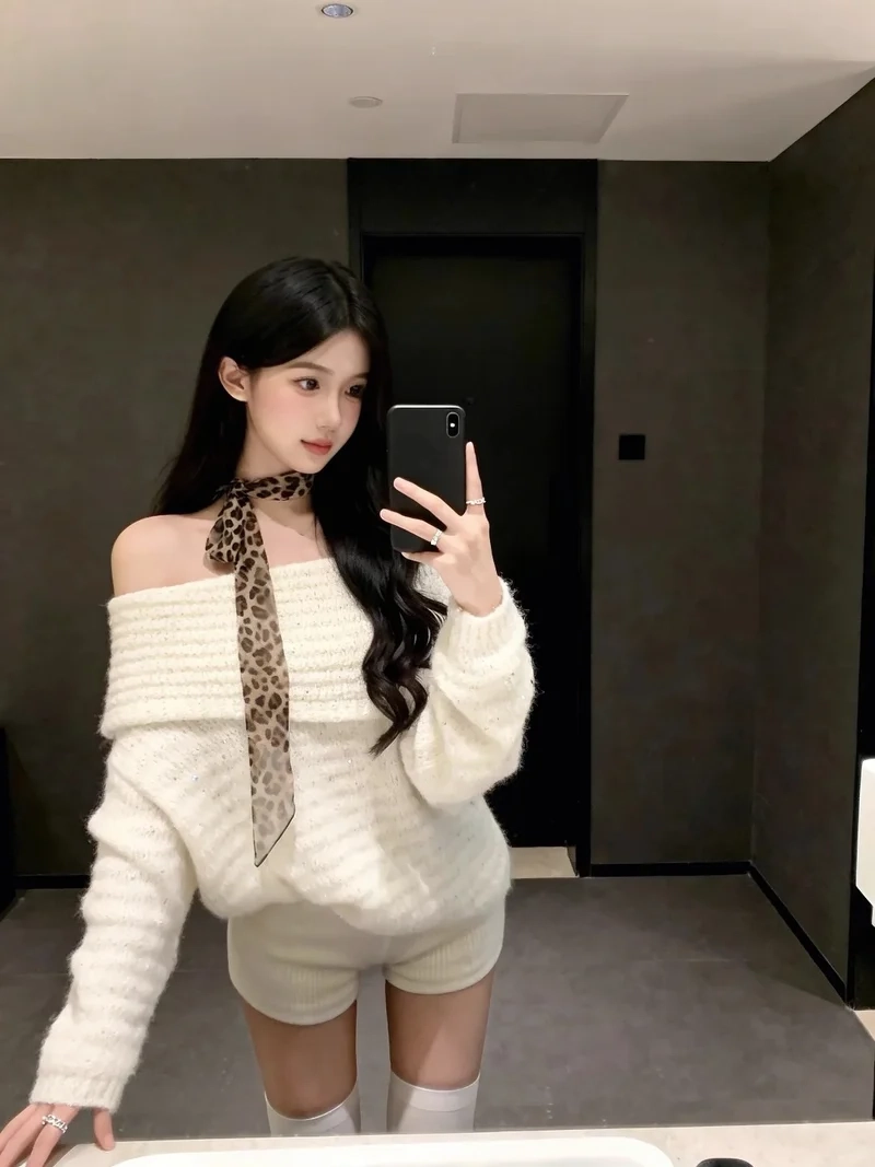 Nổi bật mọi outfit với áo trễ vai nữ