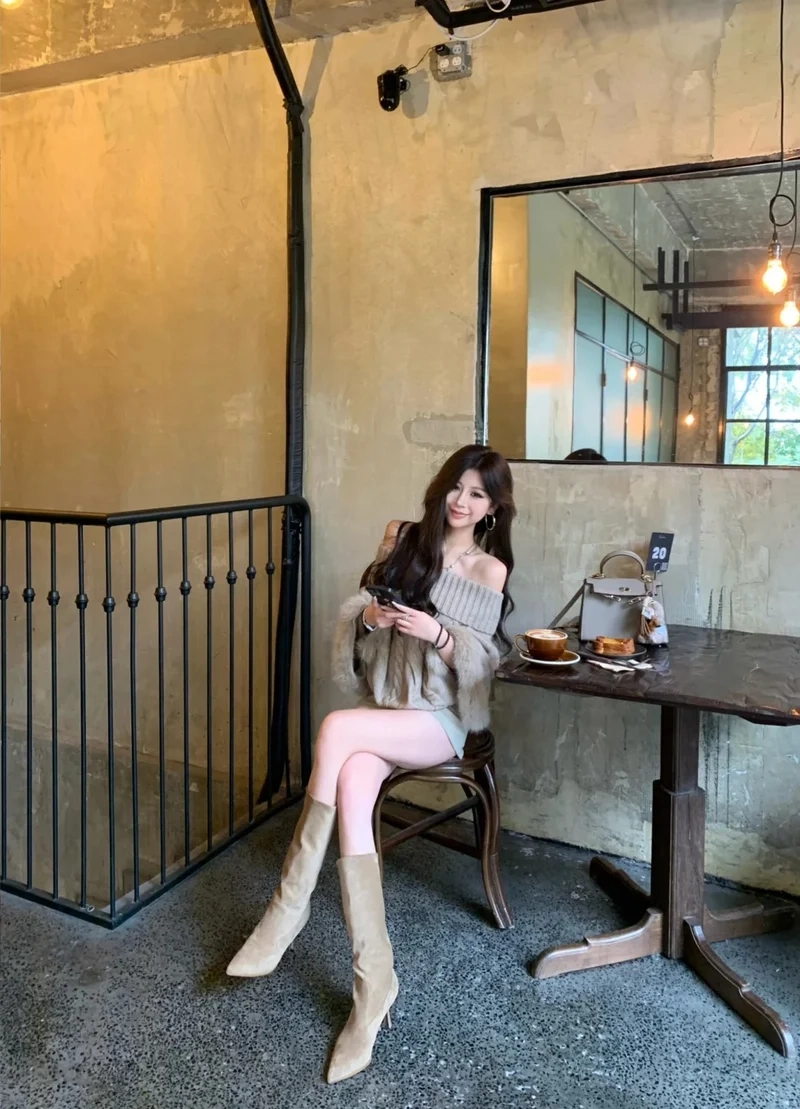 Phong cách Hàn Quốc chuẩn với áo trễ vai phong cách Hàn