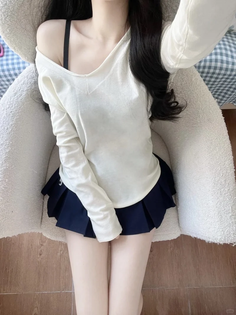 Trẻ trung năng động với áo trễ vai trẻ trung