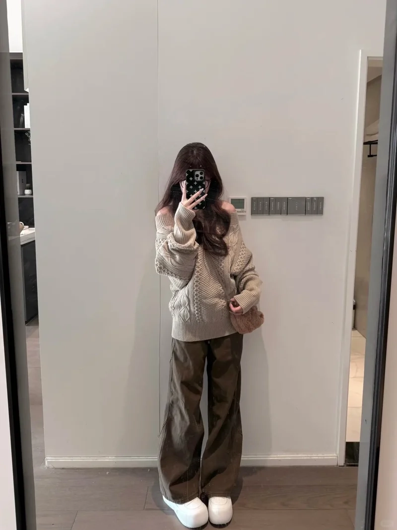 Dễ phối mọi style nhờ áo kiểu trễ vai dễ phối đồ