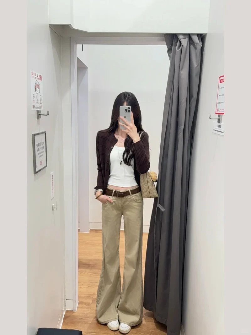 Phối đồ cực chất cùng áo len tăm mỏng phối đồ