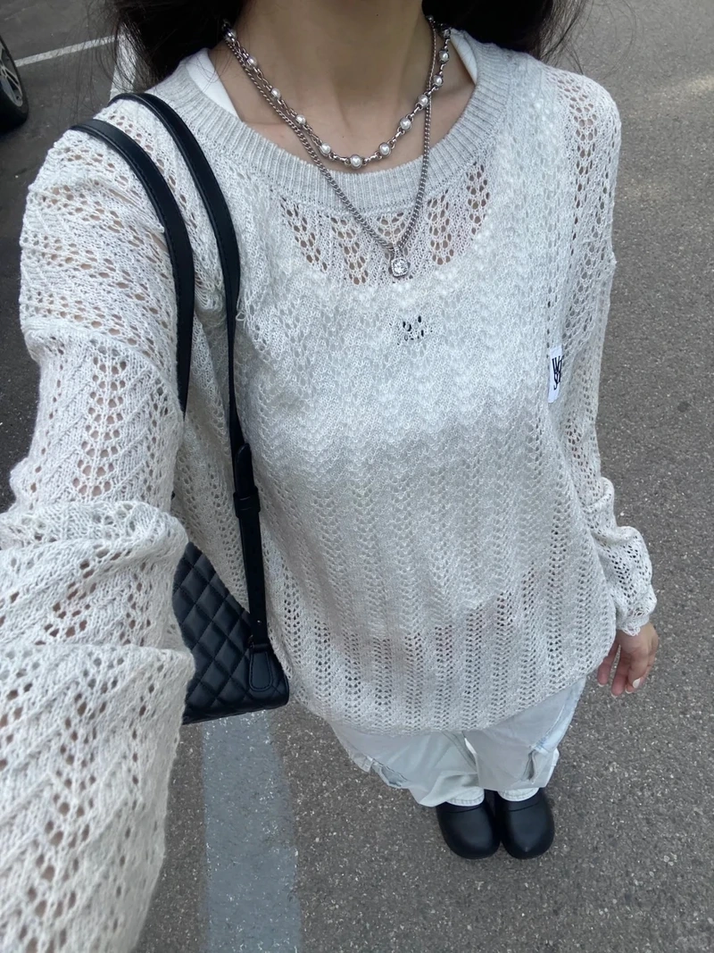 Thể hiện chất riêng bằng áo lưới cá tính