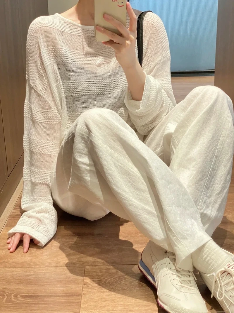 Cá tính đường phố cùng áo lưới street style