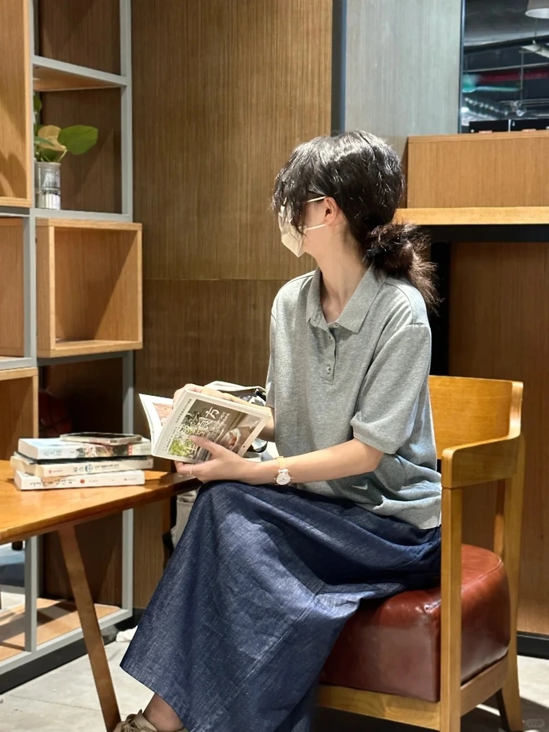 Khỏe khoắn linh hoạt nhờ áo polo form rộng thể thao