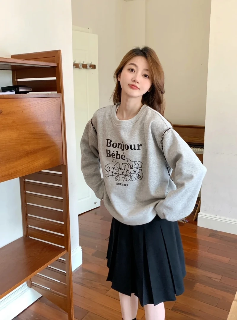 Nâng tầm outfit bằng áo sweater đẹp