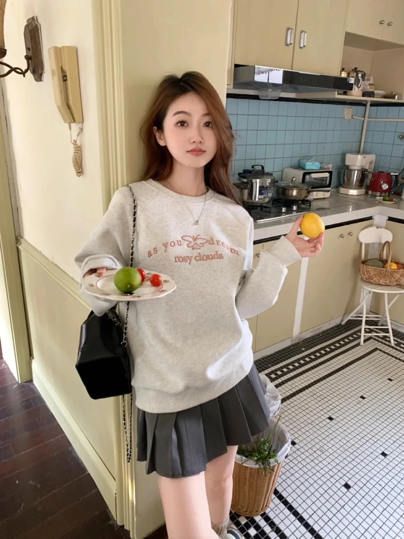 Đi học năng động với áo sweater đi học