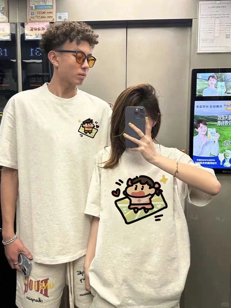 Áo thun cặp tết cổ tròn in chữ chúc mừng năm mới đơn giản