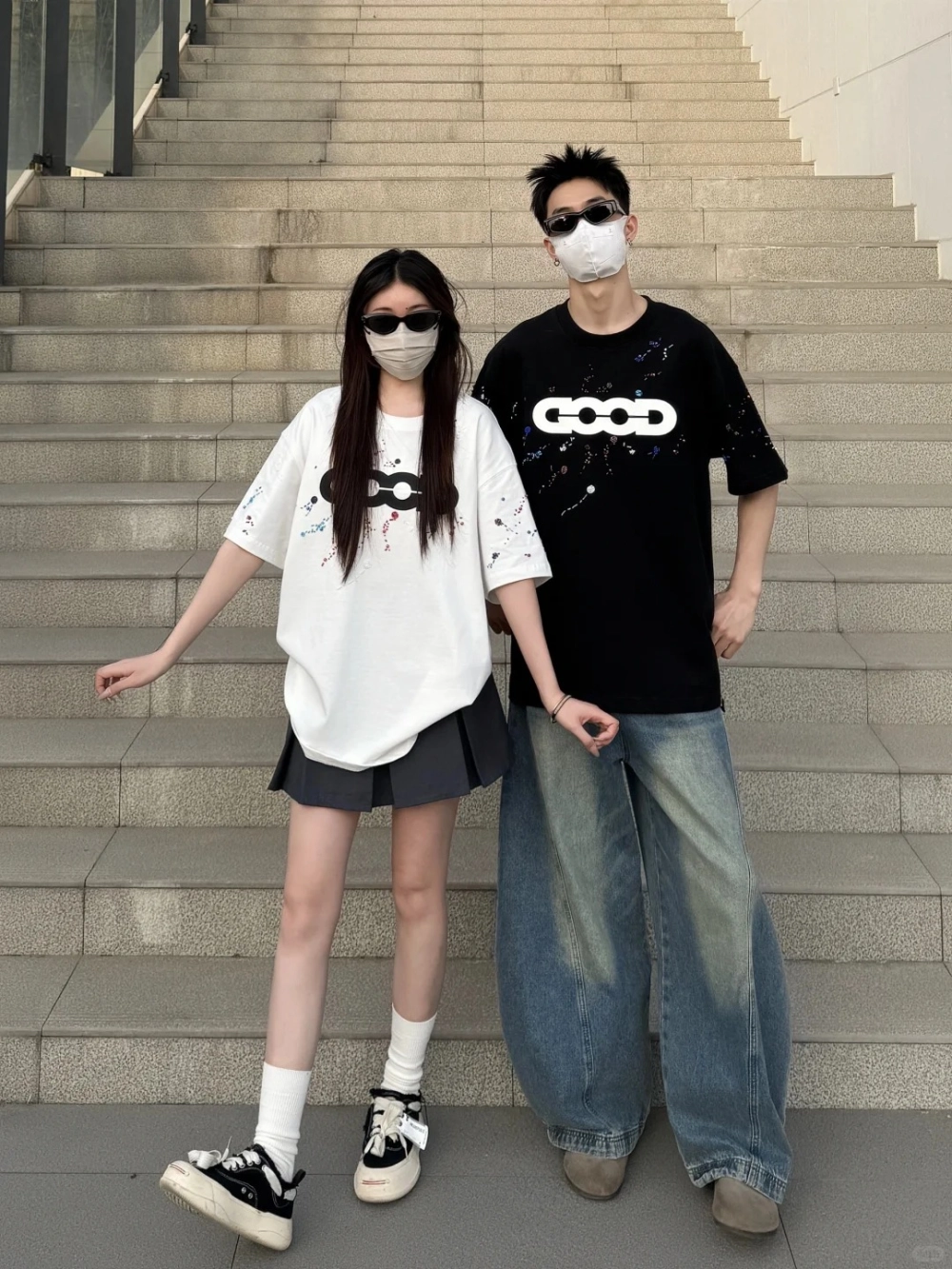 Áo thun cặp tết cao cấp với đường may tinh xảo và bền bỉ