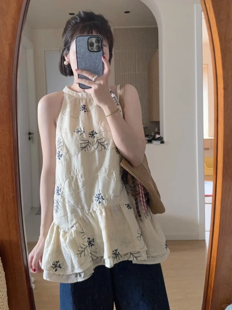 Tính thẩm mỹ cao từ áo yếm nghệ thuật