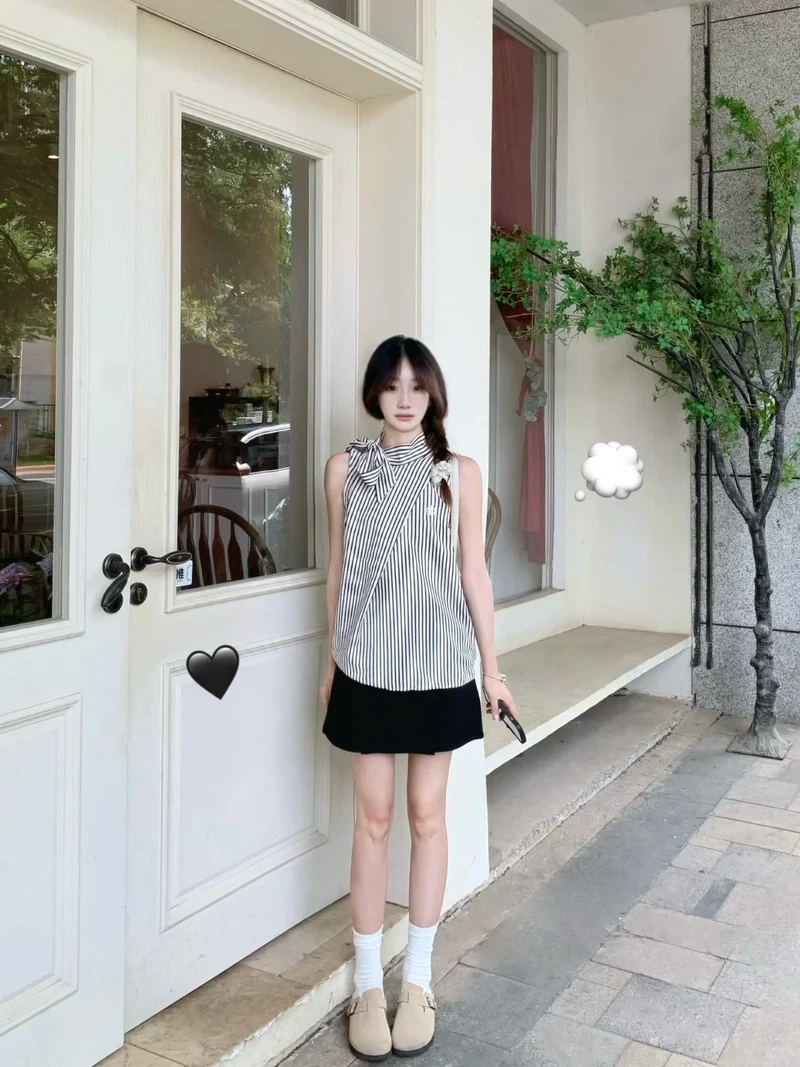 Vẻ đẹp kín đáo của áo yếm nền nã