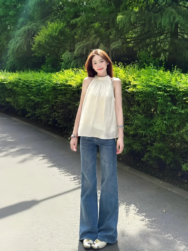 Hoàn thiện set đồ với áo yếm outfit