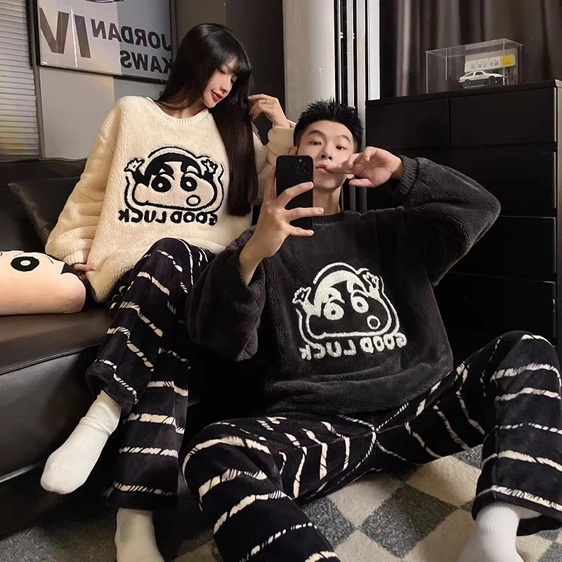 Gợi ý bộ đồ ngủ đôi giá rẻ đẹp cho các bạn trẻ