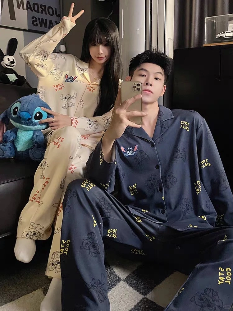 Bộ đồ ngủ đôi cho cặp đôi mới cưới thêm phần lãng mạn