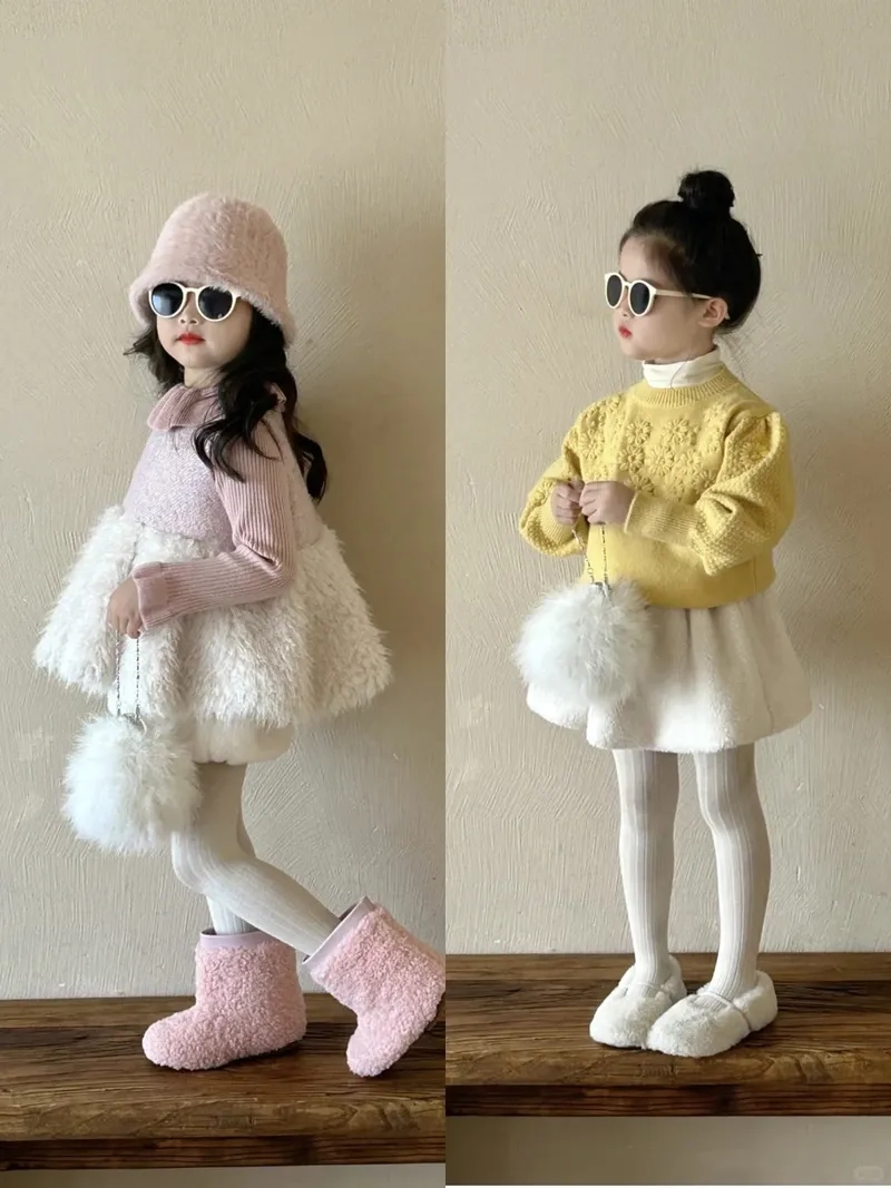 Mẫu váy yếm cho bé gái năng động