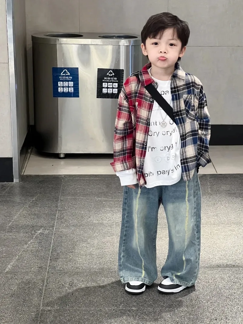 Cách phối đồ bé trai đi tiệc lịch lãm