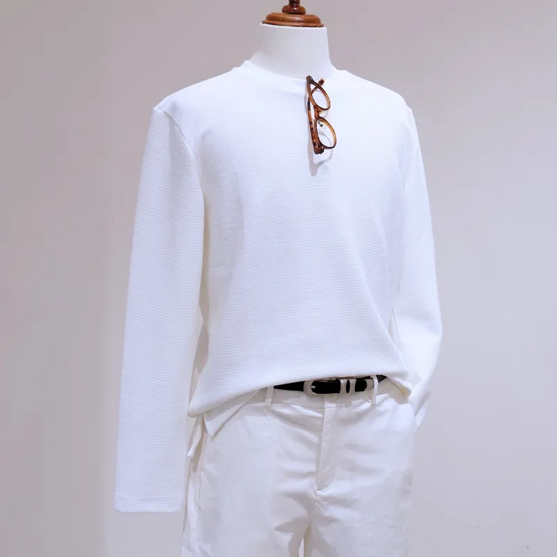 Chọn giày sneaker cho học sinh năng động