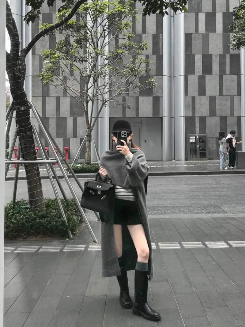 Hỏi người thấp có nên mặc váy dài